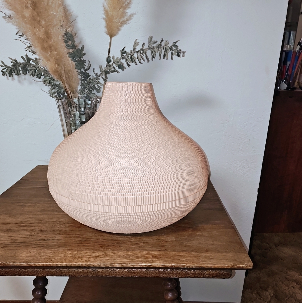 FLUTE CHICAGO 80's Corrugated Vase